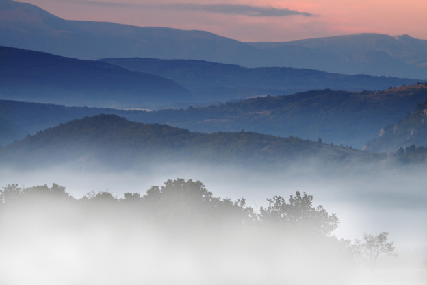 4 Ways to Enjoy Rainy Days During Your Stay in Our Cabins Near Pigeon Forge