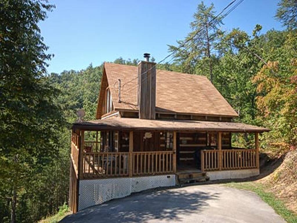 2 Bedroom Log Cabin